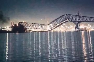 “Destruição aquática: ponte cede diante do impacto de navio nos Estados Unidos”