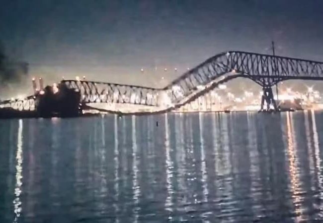 “Destruição aquática: ponte cede diante do impacto de navio nos Estados Unidos”
